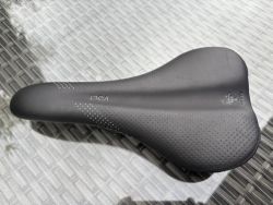 WTB Silverado Cr-Mo Medium sedlo černá