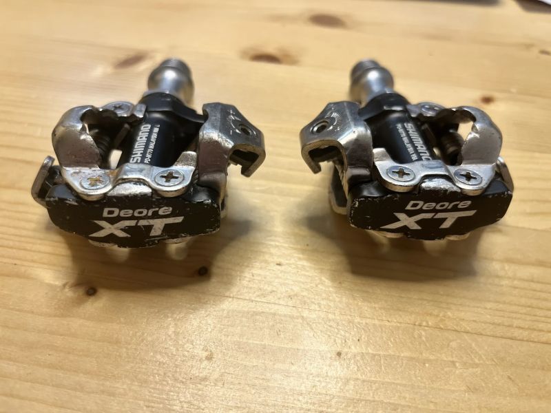Shimano XT PD-M770 a PD-M520