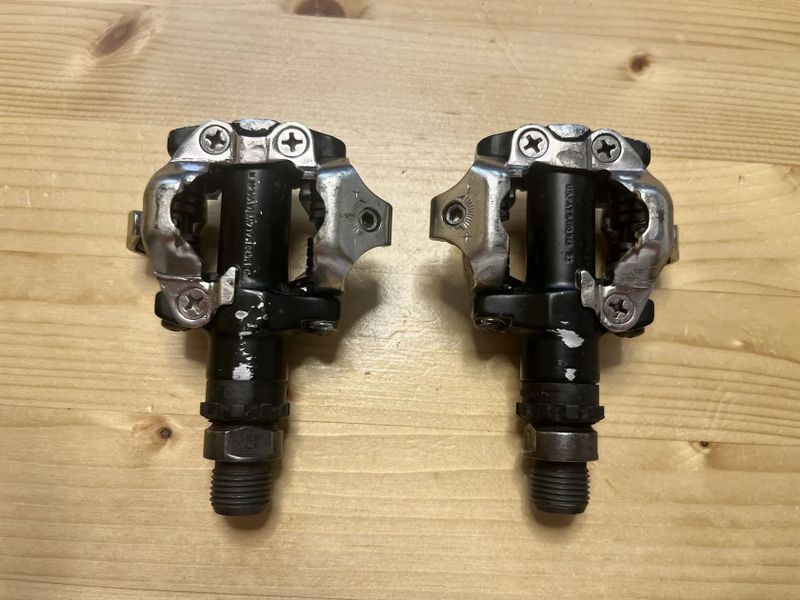Shimano XT PD-M770 a PD-M520