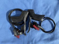 SRAM Force D1 AXS páky + třmeny