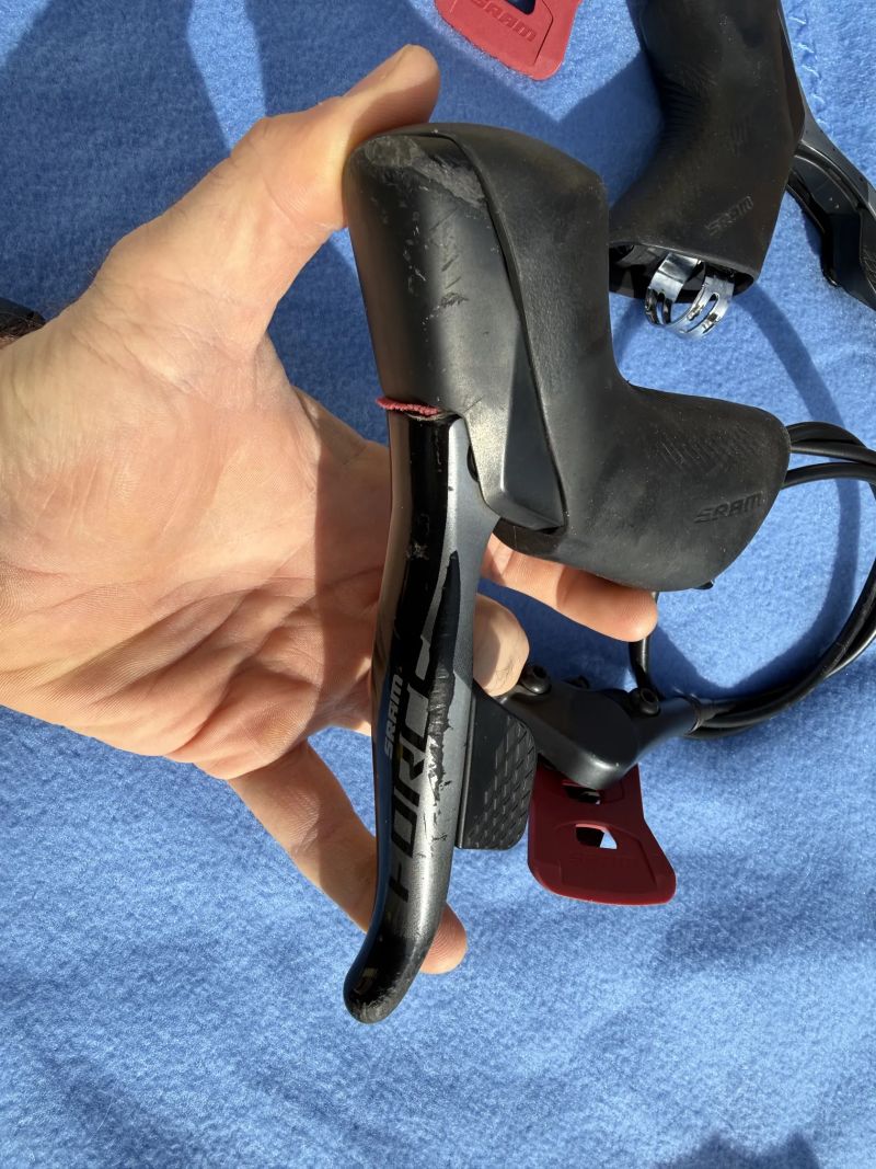 SRAM Force D1 AXS páky + třmeny