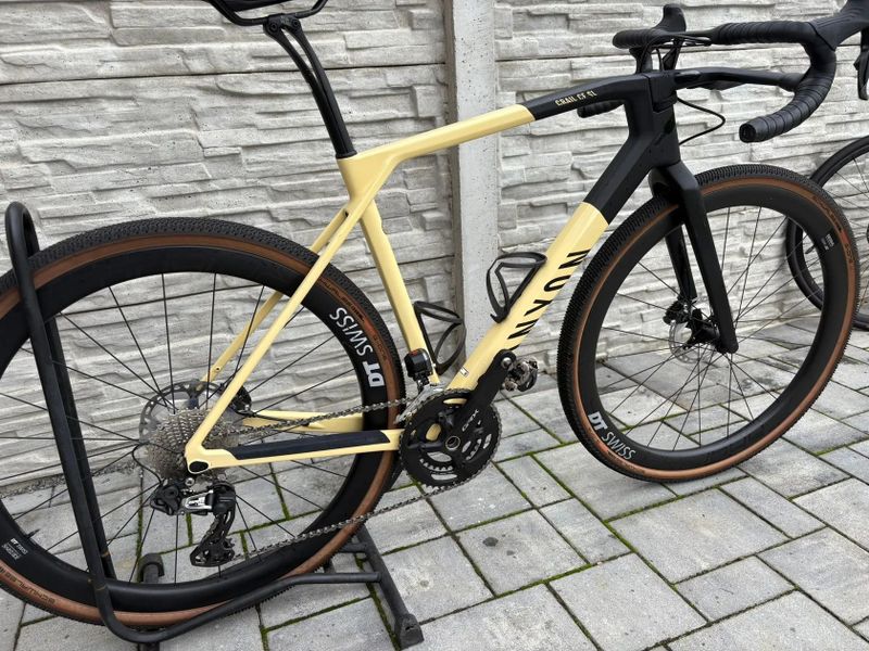 Canyon Grail cf sl Di2 - karbonová kola DT Swiss< 500 km