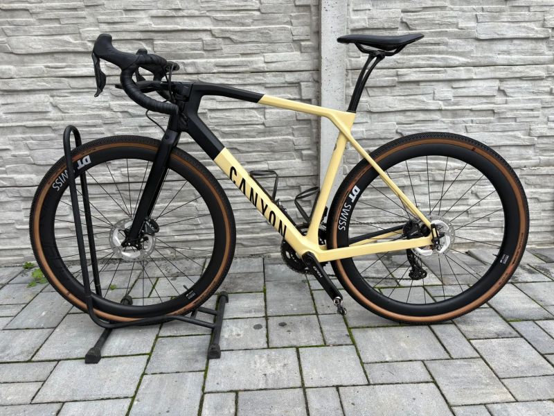 Canyon Grail cf sl Di2 - karbonová kola DT Swiss< 500 km