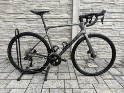 Giant Defy advanced di2 2x12 < 500 km