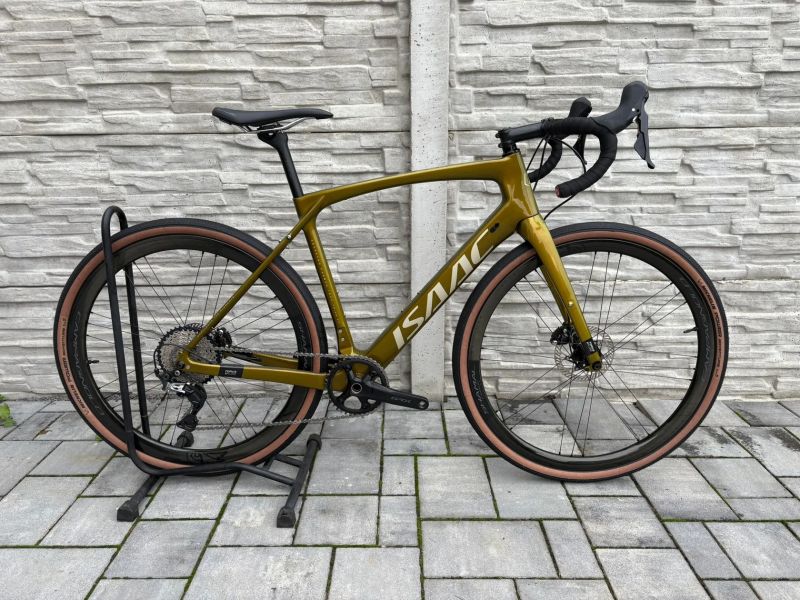 Isaac Torus Xplore - karbonová kola campagnolo