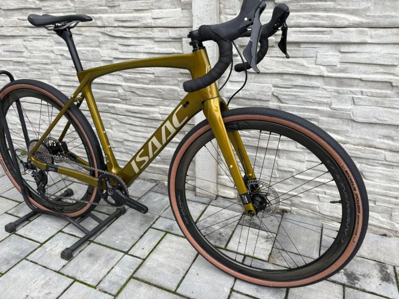 Isaac Torus Xplore - karbonová kola campagnolo