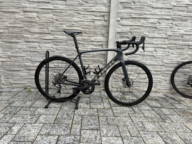 Trek Emonda sl6 - karbonová kola bontrager