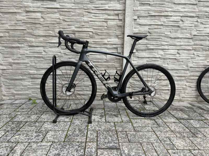 Trek Emonda sl6 - karbonová kola bontrager
