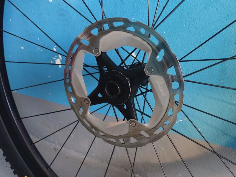 Karbon kola MTB