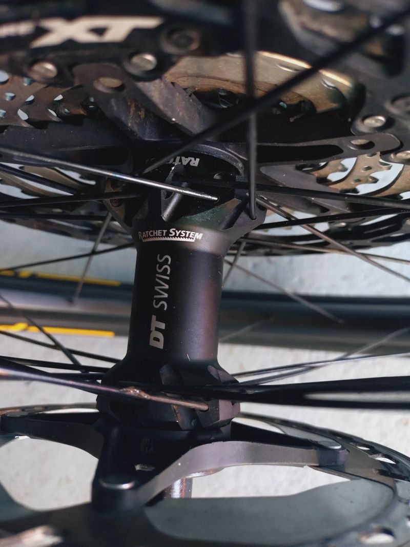 Karbon kola MTB