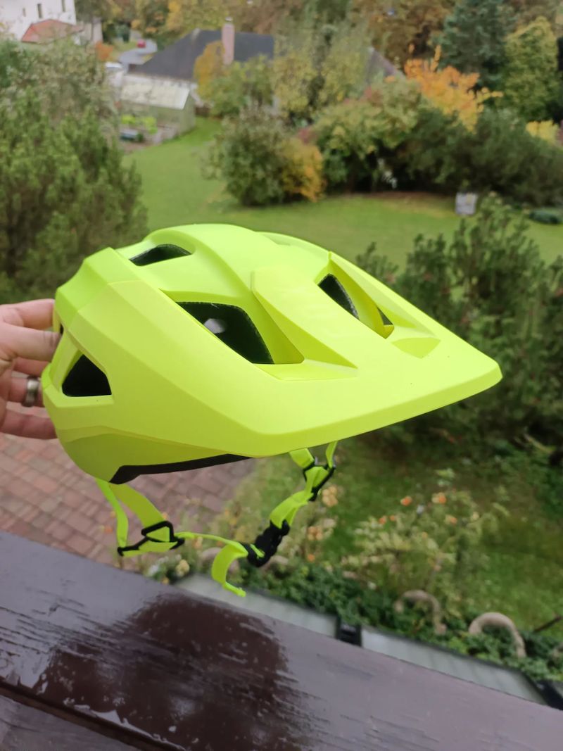 MTB Přilby