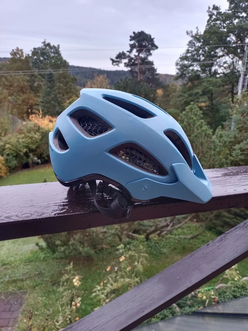 MTB Přilby