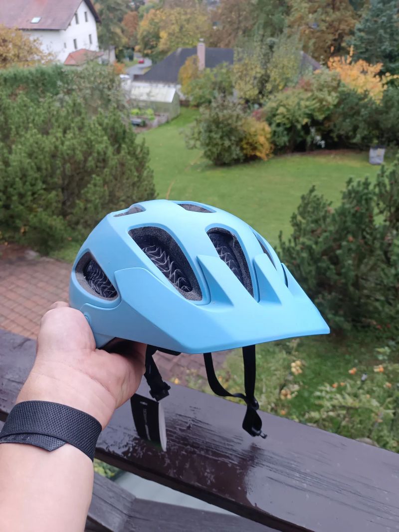 MTB Přilby