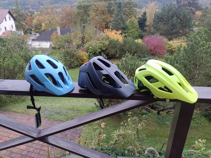 MTB Přilby
