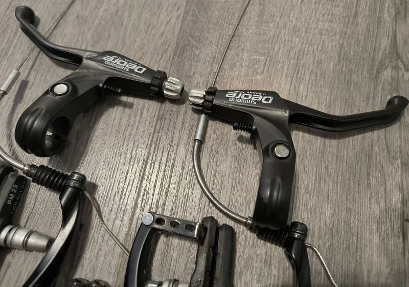 Shimano Deore V brzdy včetně pák 
