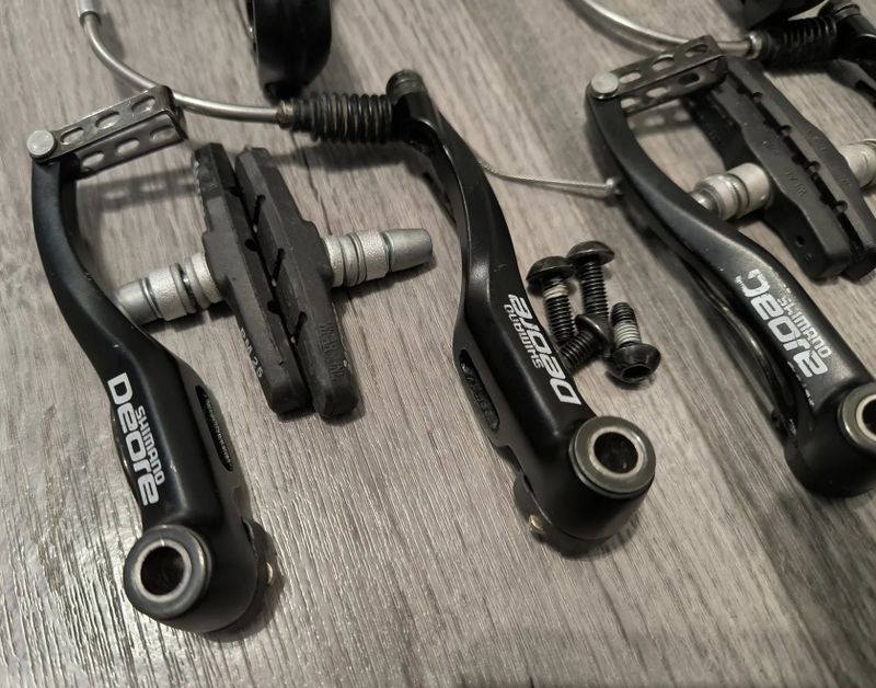 Shimano Deore V brzdy včetně pák 