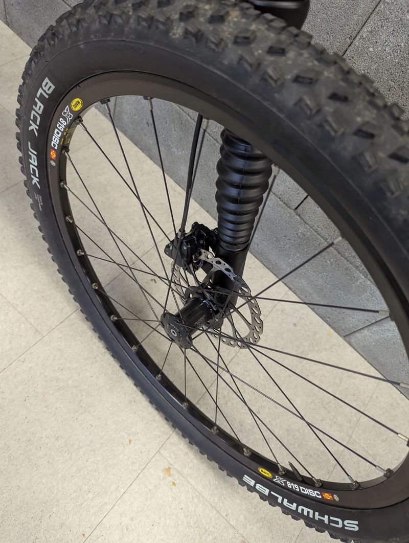 Cannondale Prophet 800 Lefty MAX 140, Fox RP23, nové brzdy, po kompletním servisu a repasích
