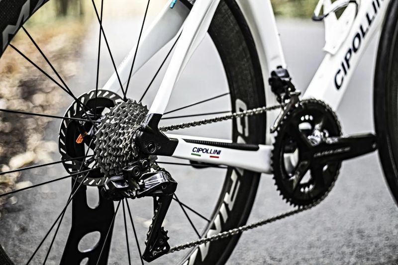 Cipollini THE ONE RB1K, Shimano Dura-Ace Di2 2x12, CORIMA 
