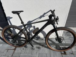 SCOTT Scale 910 – karbonová raketa na prodej!