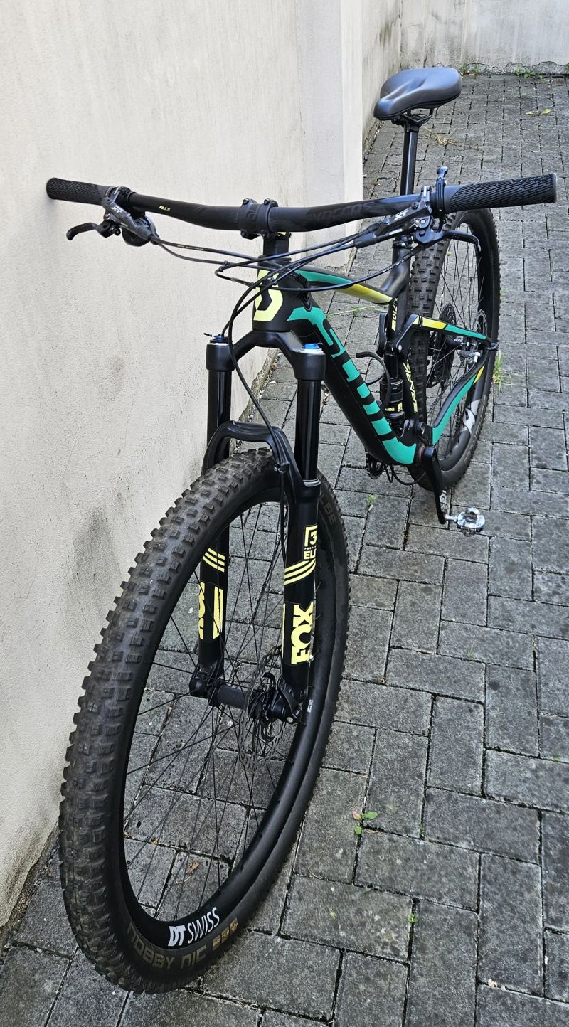 Celoodpr. karbonové dámské kolo Scott Contessa Spark 710, vel. M 