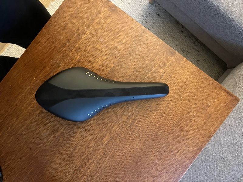 Sedlo Fizik Arione Kium