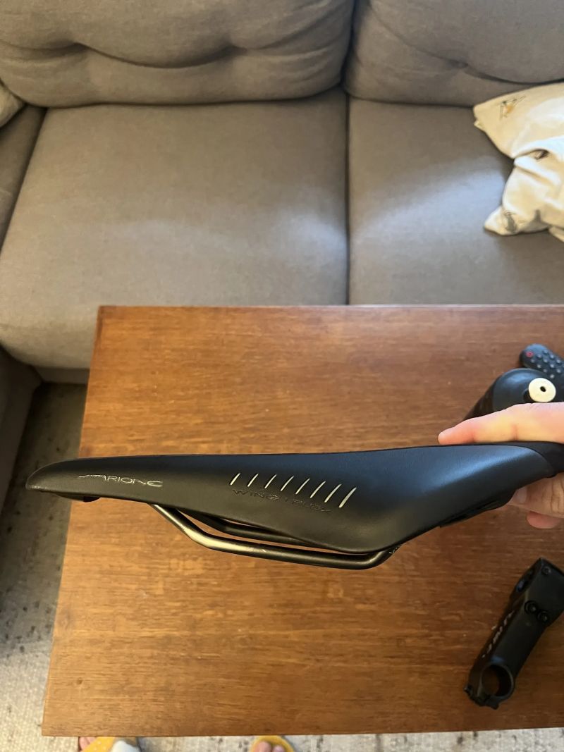 Sedlo Fizik Arione Kium
