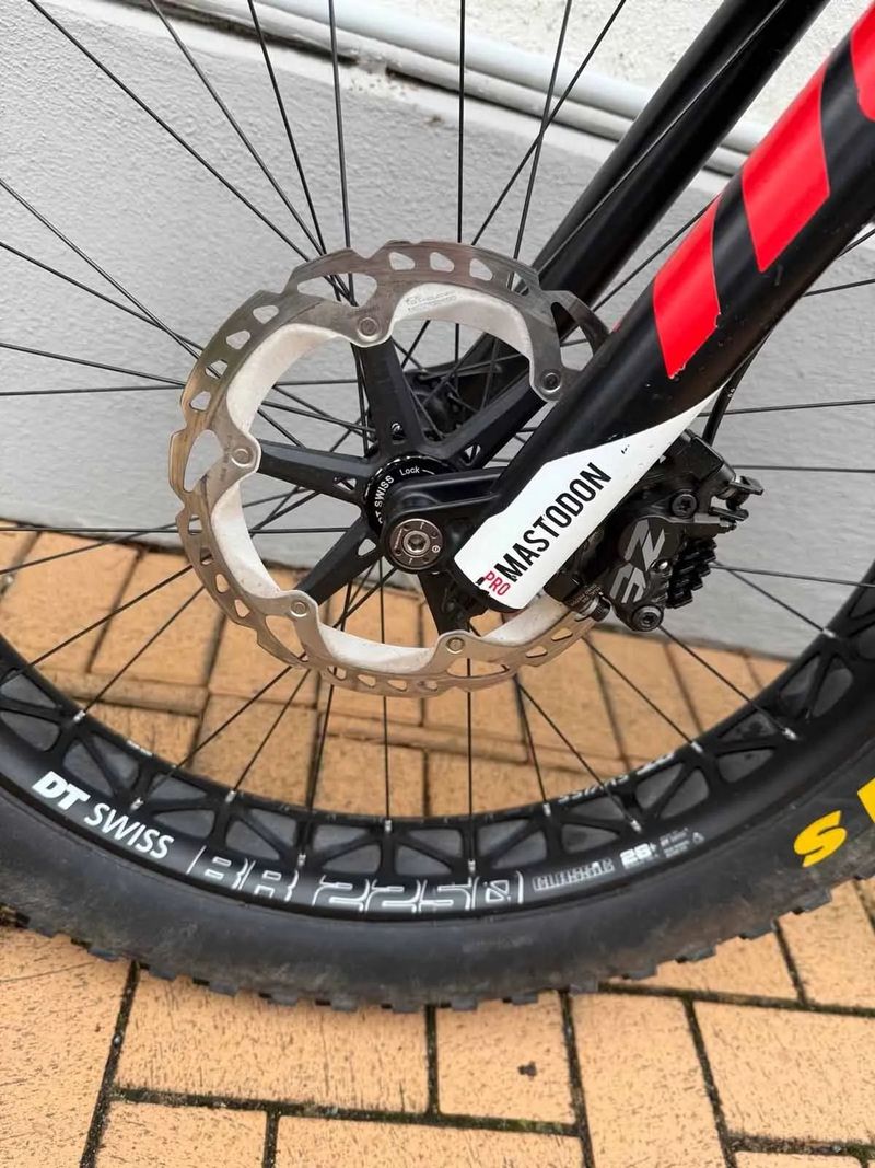 carbon fatbike Canyon DUDE CF9 CUSTOM - black / red M