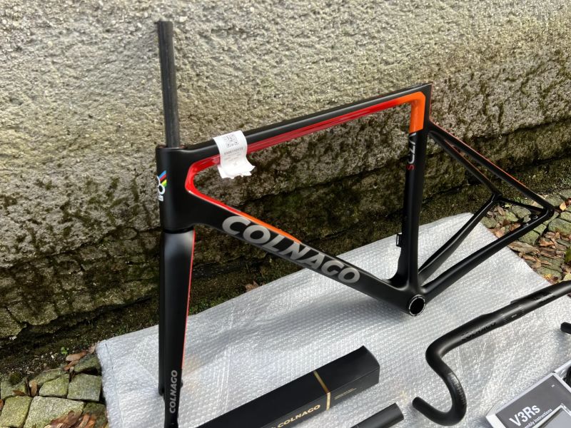 COLNAGO V3RS Disc rámový set
