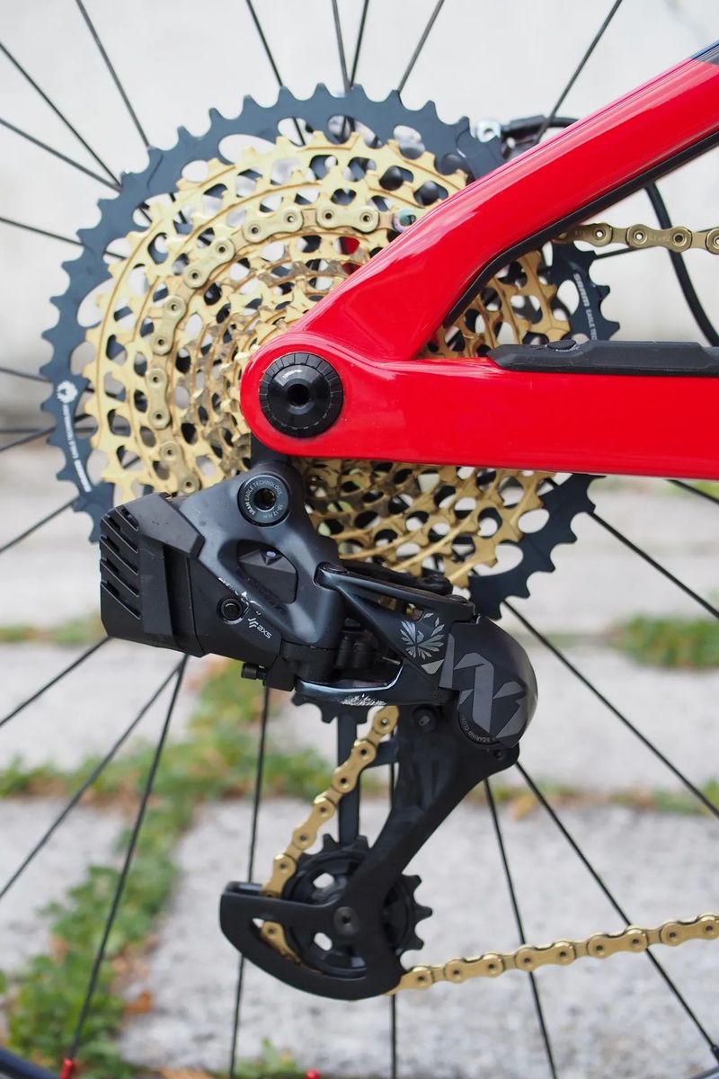 lehké elektrokolo Orbea RISE M-Ultimate XX1 AXS 540 Wh (17 kg) vel. M - najeto 242 km