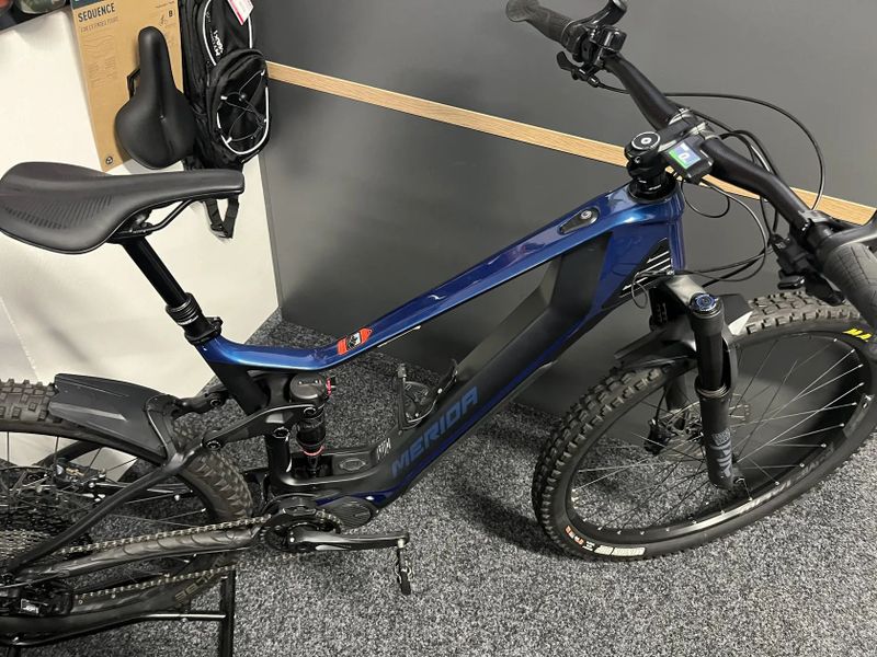 Merida eONE-FORTY 8000 velikost XL 3x baterie
