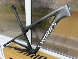 SPECIALIZED S-Works Epic World Cup Satin Smoke Granite / Metallic White Silver