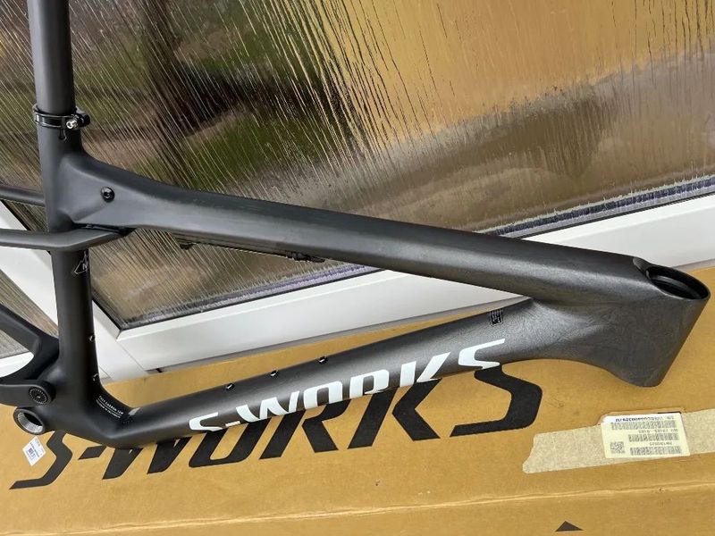 SPECIALIZED S-Works Epic World Cup Satin Smoke Granite / Metallic White Silver