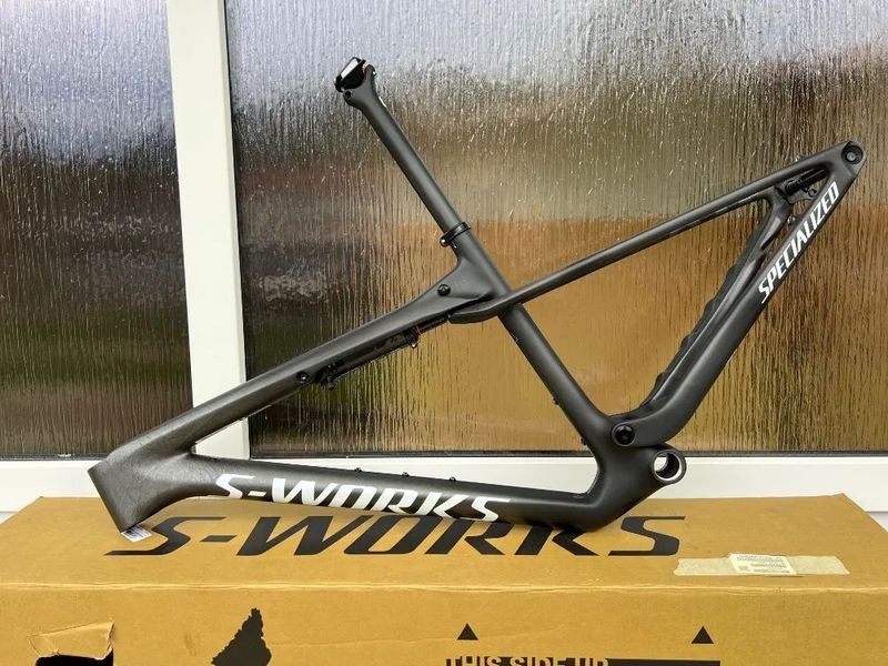 SPECIALIZED S-Works Epic World Cup Satin Smoke Granite / Metallic White Silver