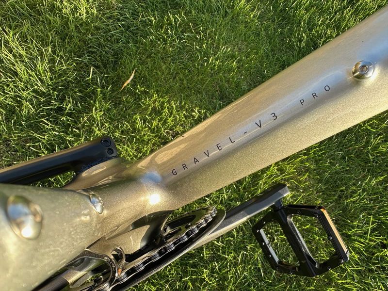 Twitter Gravel V3 wireless - celokarbon, elektronické řazení 1x13 WheelTop, vel 50-51 (M)
