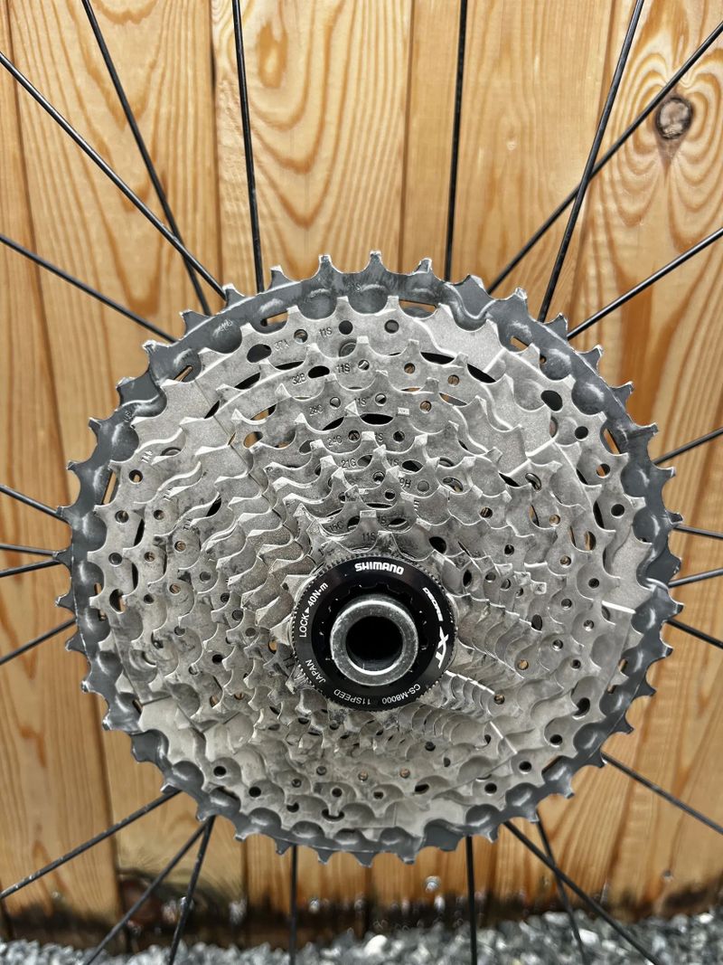 Zapletená kola alu pro gravel Mavic