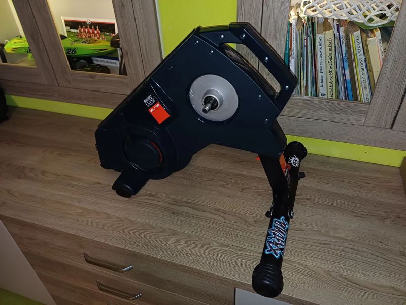 🚴‍♂️ Elite Turno – chytrý trenažér ve špičkovém stavu! 🚴‍♂️