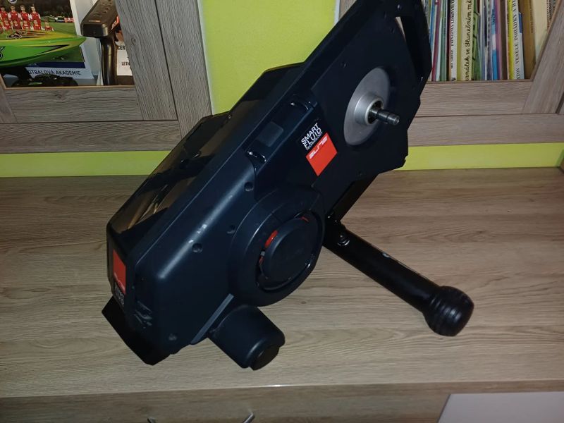 🚴‍♂️ Elite Turno – chytrý trenažér ve špičkovém stavu! 🚴‍♂️