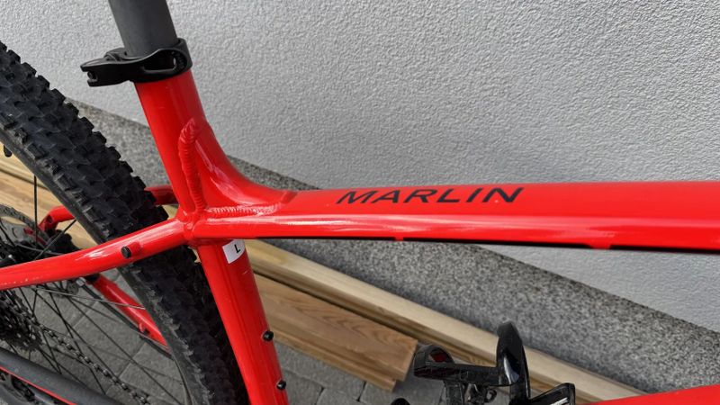 Prodám Trek MERLIN 8 vel. L, výborný stav, pro výšku postavy 168 - 185cm. 1.majitel, servisováno.