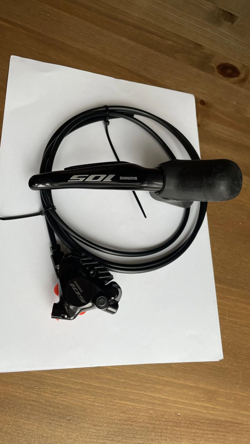 Řadicí a brzdová páka Shimano 105 DI2, ST-R7170 + třmen BR-7170 pravá