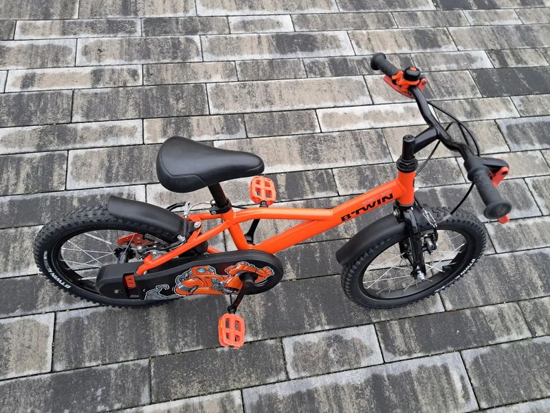 Btwin Robot 500