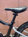 WOOM OFF 4 – lehké dětské horské kolo (20"), výborný stav