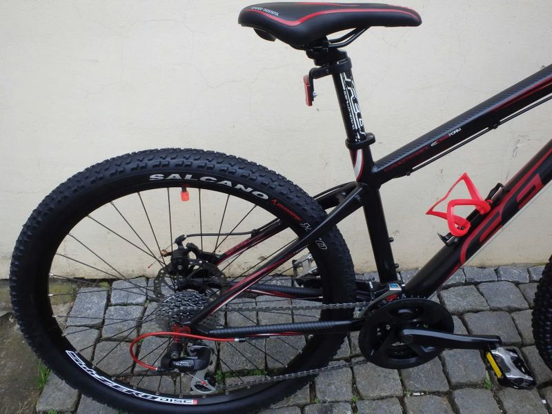 dětské MTB kolo Felt Q520 26", rám 15,5", po servisu, pro výšku 140-165cm+ DÁREK