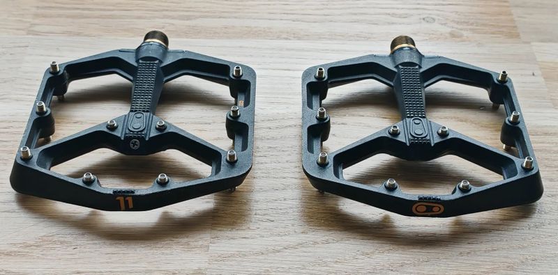CRANKBROTHERS pedály Stamp 11 large Black/Gold 