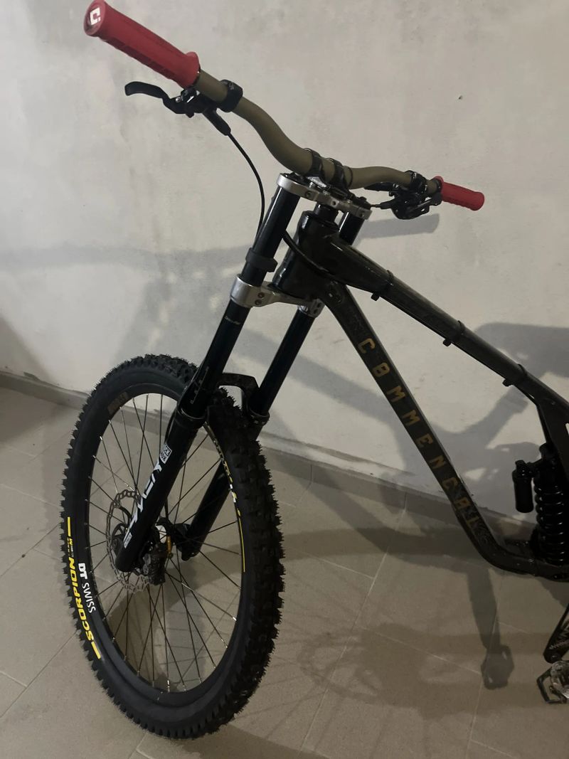 Commencal V5