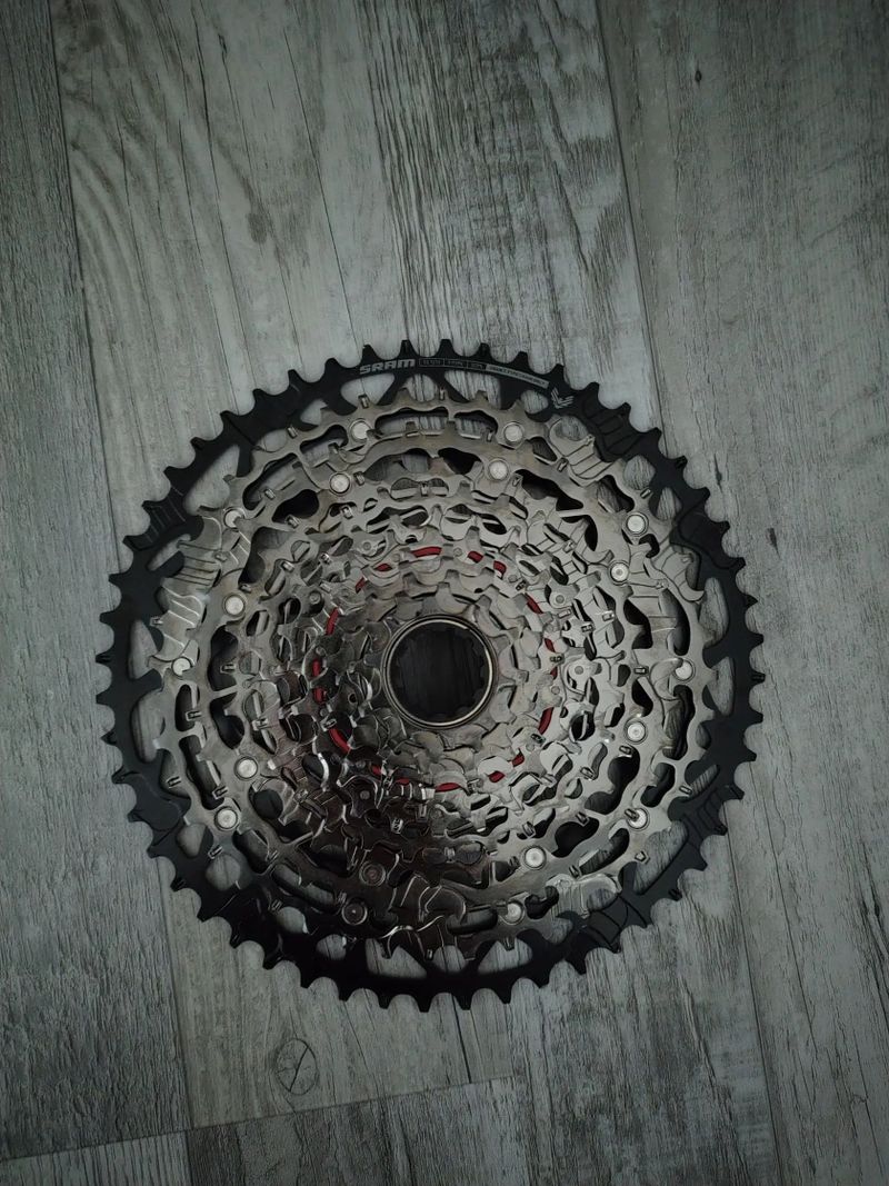 Prodám novou kazetu Sram XS-1270 10-52 T-Type