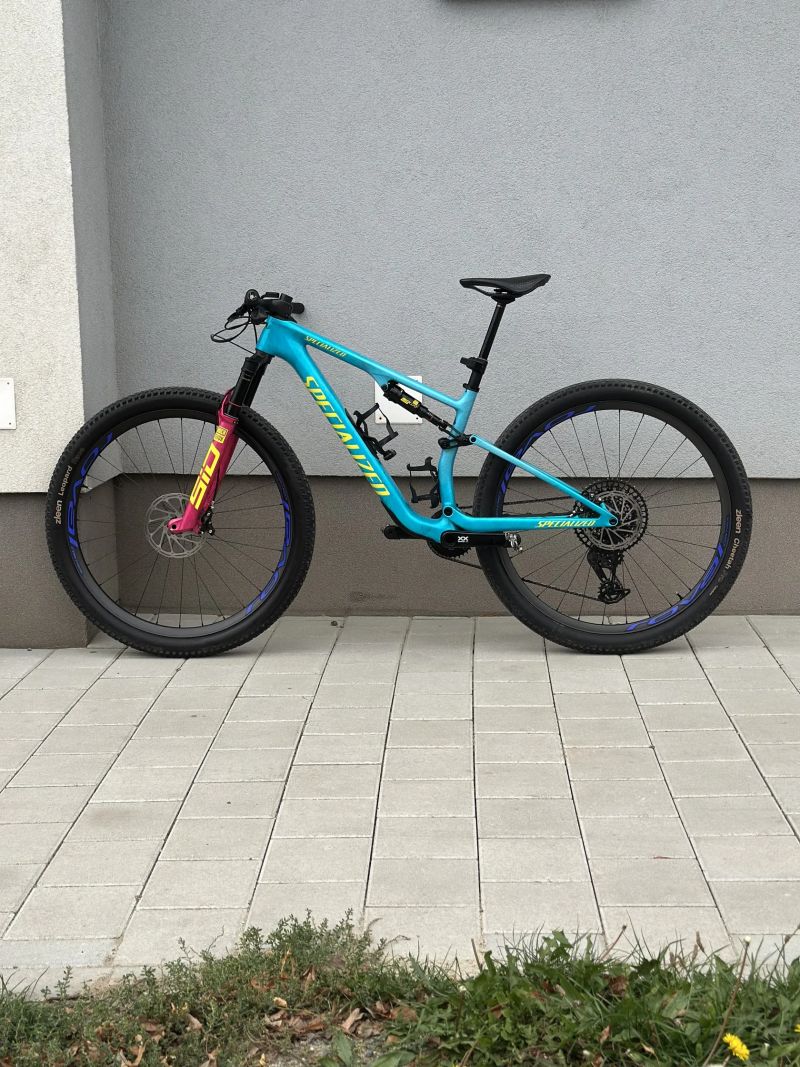 Specialized Epic 8 Pro 2025