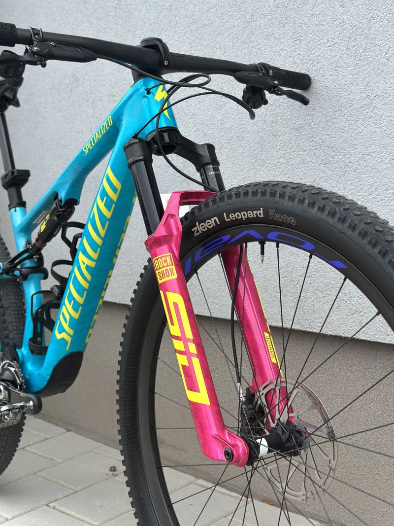 Specialized Epic 8 Pro 2025