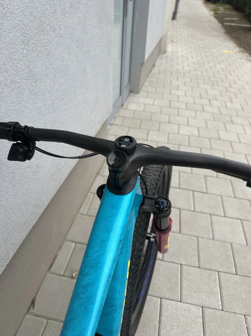 Specialized Epic 8 Pro 2025