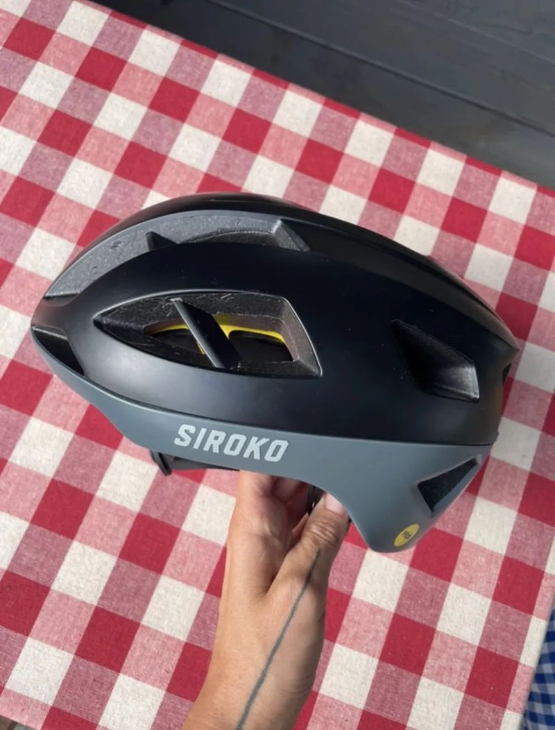 SIROKO helma
