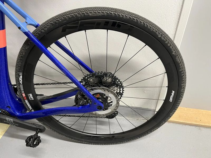 Trek Checkpoint+ 5 SL 2026 vel. M/L + komplet druhých kol FFWD Drift karbon s obutím